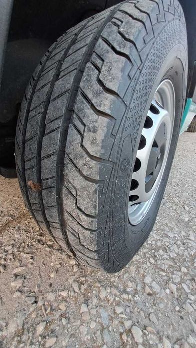 Продавам Мерцедес Спринтер бордови