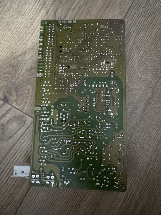 Vând placă electronică Centrală Vaillant VUW 242 3 3