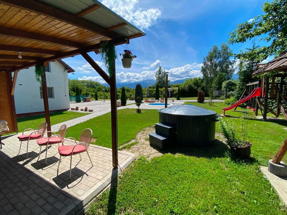 Cabana Robert Valea Avrigului cu PISCINA si CIUBAR