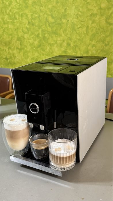 Aparat de cafea/expresor cu  boabe  Jura A9 touch screen