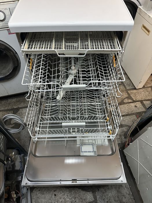 Съдомиялна машина Миеле/Miele