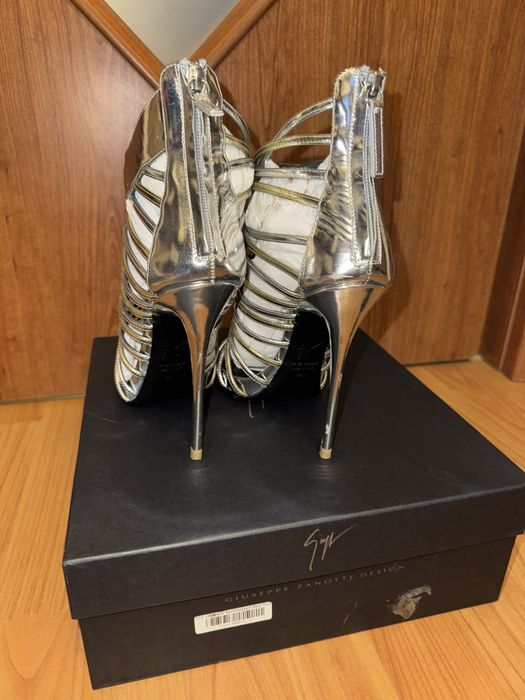 Sandale Giuseppe Zanotti