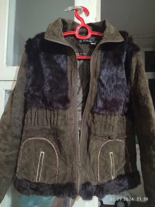 женские одежда все састаяние отлично  размер 46.48