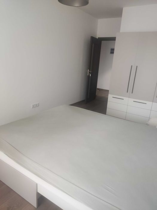 Caut colega apartament