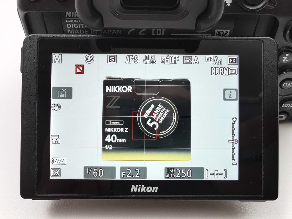 Nikon Nikkor Z 40mm f/2 Full Frame обектив за Nikon Z фотоапарати