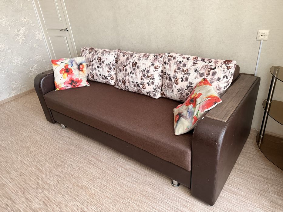 Продам раскладной диван ТОРГ!