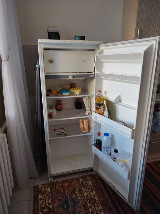 Холодильник Бирюса