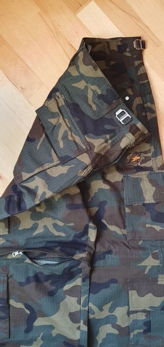 BROKEN PLANET, камуфлажен панталон, нов, S