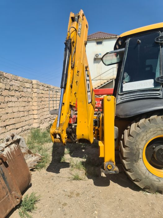 Продам Экскаватор погрузчик jcb