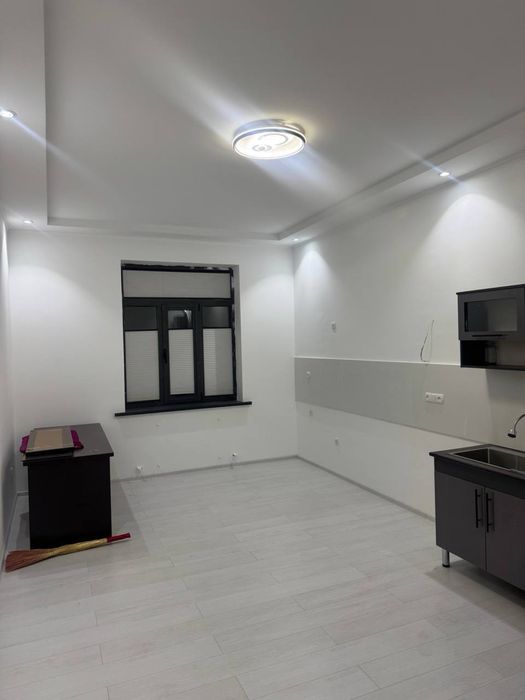 Сдается 3 ком Метро Олмос. Техника имеется