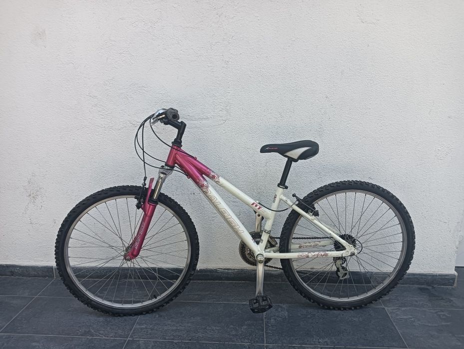 Vând bicicleta fete