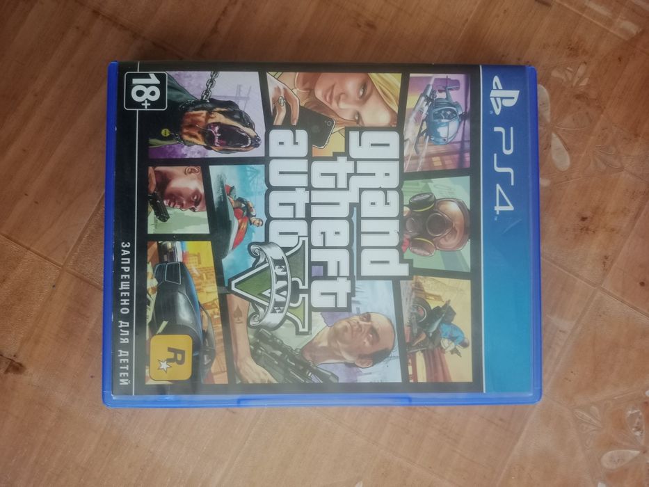 Срочно продается Playstation 4 отличном состоянии