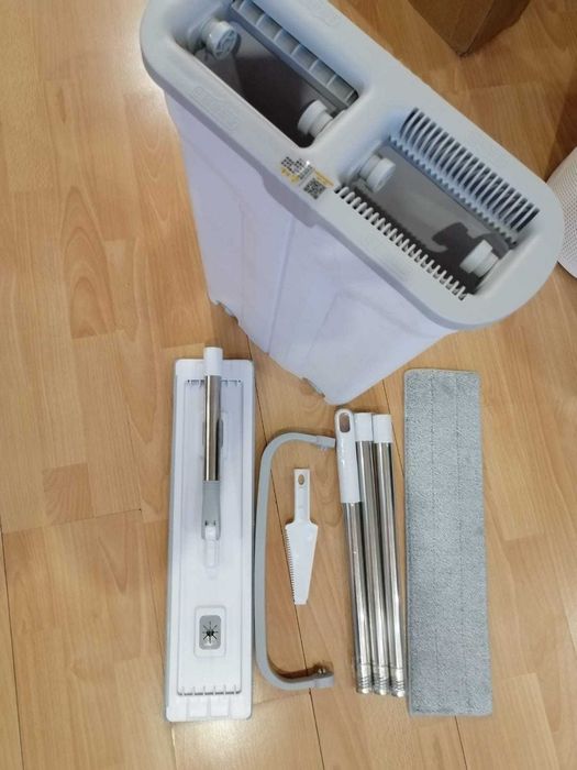 Продам швабру с отжимом и ведром