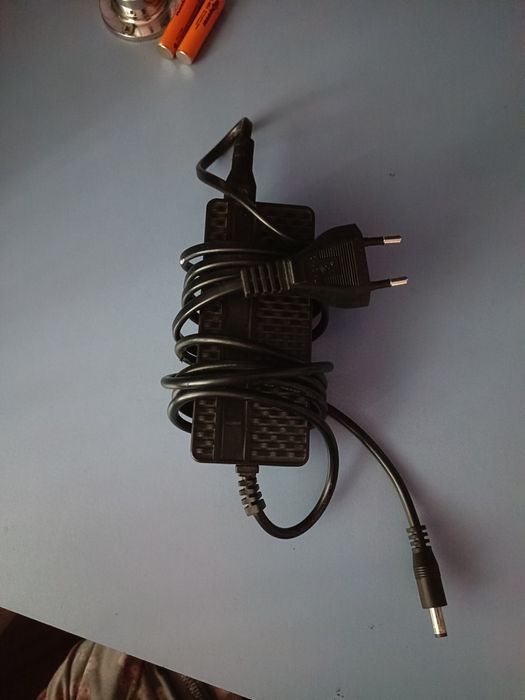 Продаю электросамокат midway 0809