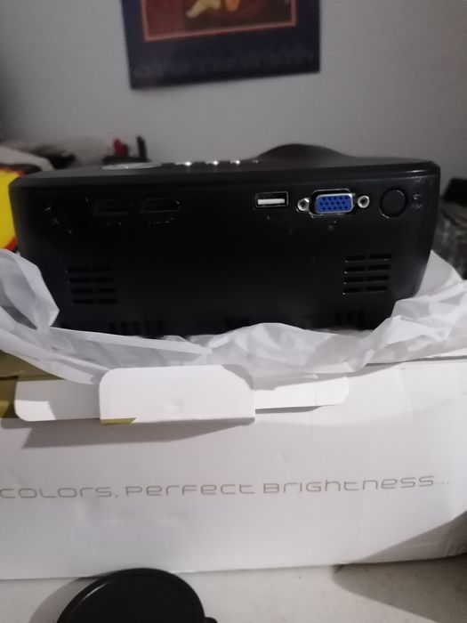 Смарт прожектор BYINTEK