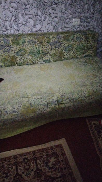 Отдам даром диван