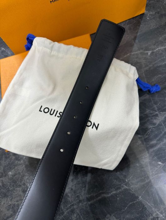 Curea 100% originala Louis Vuitton Initiales 40mm Reversible M9821