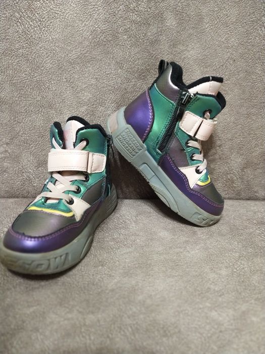 Высокие ботинки на девочку р.26