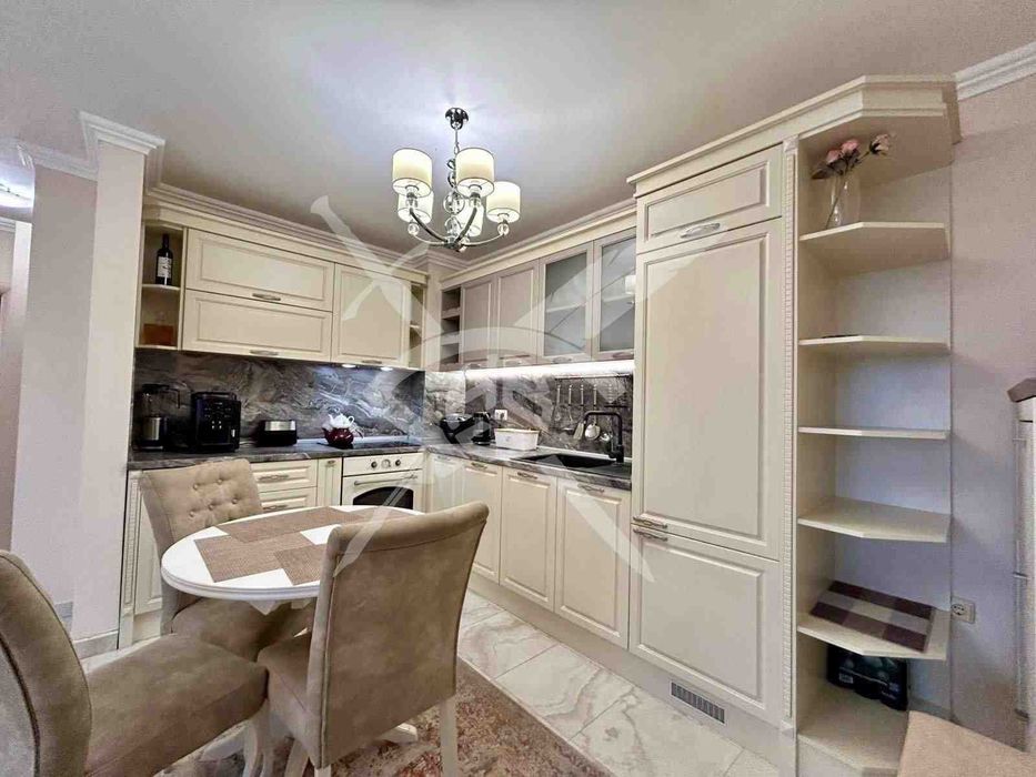 Продава се Тристаен апартамент в Свети Влас - 86 кв.м за 1225 €/кв.м - Снимка #2