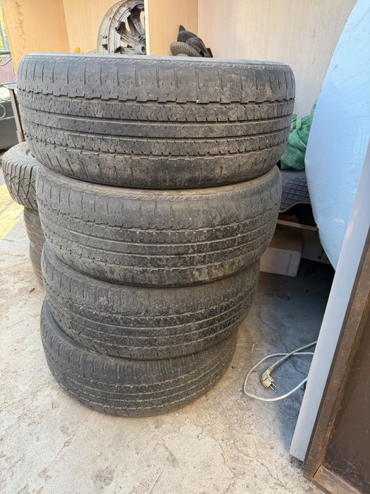 Продам шины 235/60/16