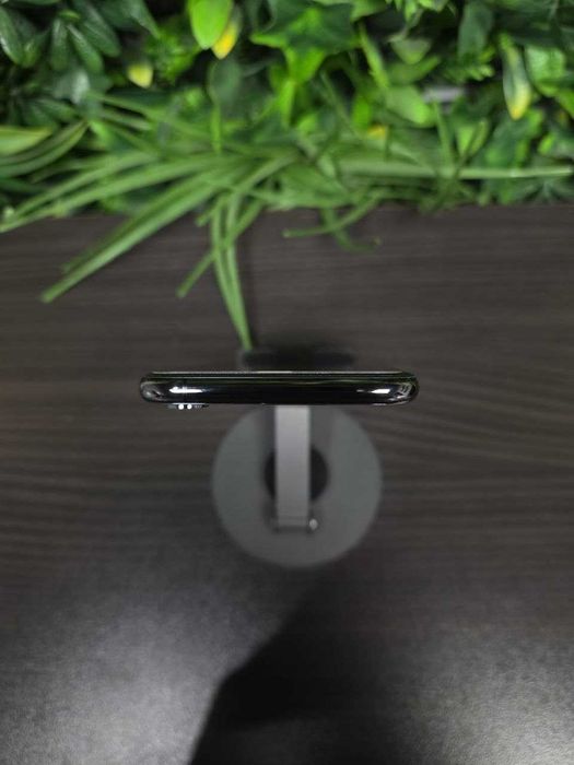 Смартфон Apple iPhone X (64GB) – Много добро състояние