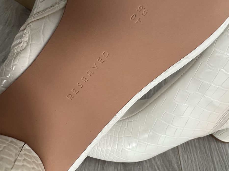 Botine Reserved cu toc mediu