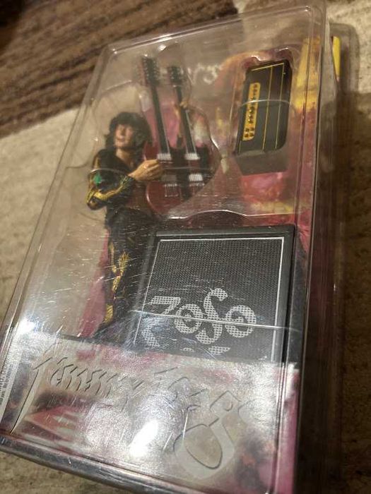 Figurine,vand figurina de colectie cu Jimmy Page