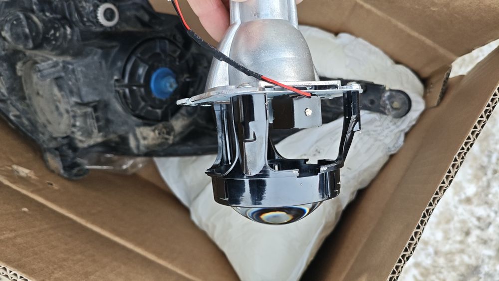 Продаётся фара Hyundai