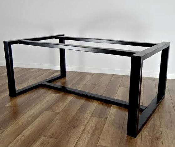 Продам стол,подстолье