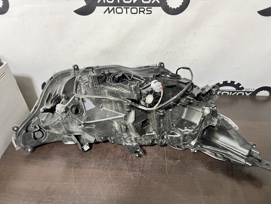 Far stanga full led Toyota Rav4 an 2019-2023