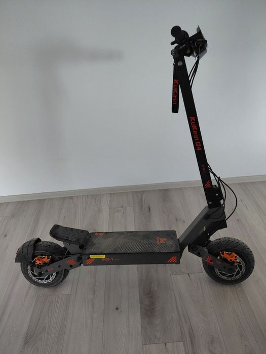 Trotineta g4 kukirin ca noua