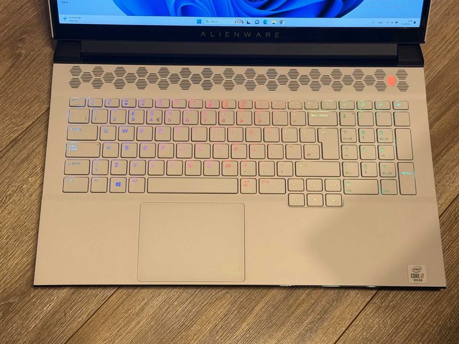 Alienware M17 R3 i7/16RAM/1TB SSD/RTX 2070 Super