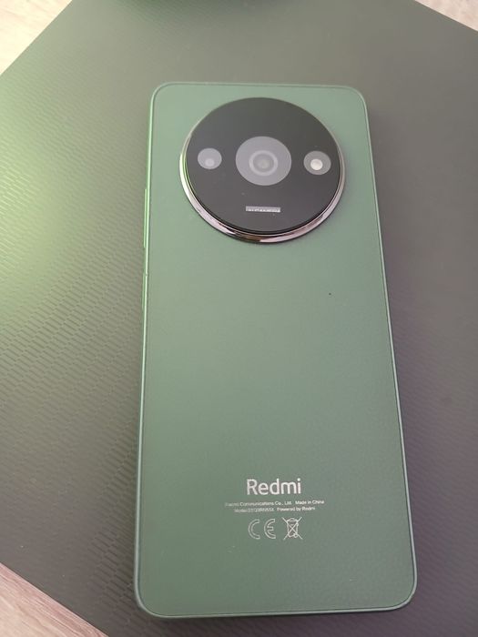Vand Redmi A3 impecabil