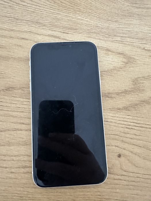 Iphone 11 alb utilizat