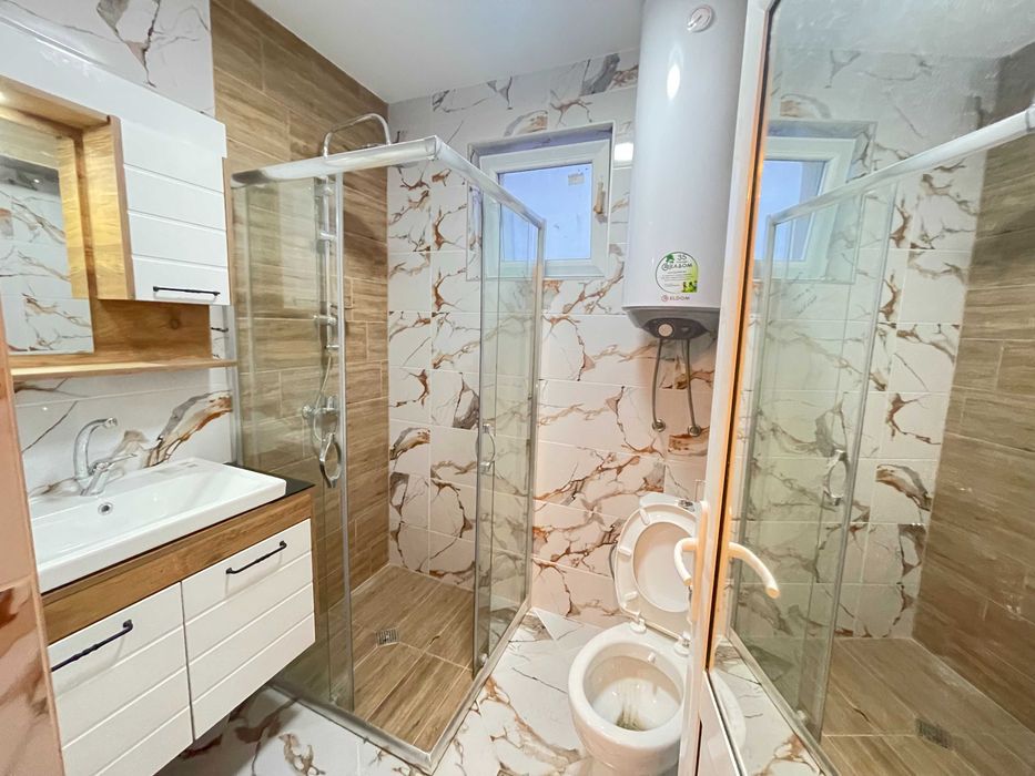 Продава се Тристаен апартамент в Шумен, Добруджански - 93 кв.м за 1700 €/кв.м - Снимка #5