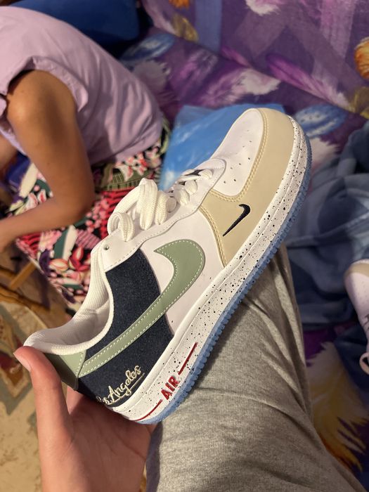 Vand Papuci nike personalitati