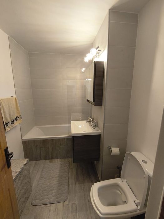 Închiriez apartament 4 camere, Deva