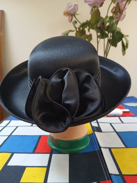 Pălărie elegantă