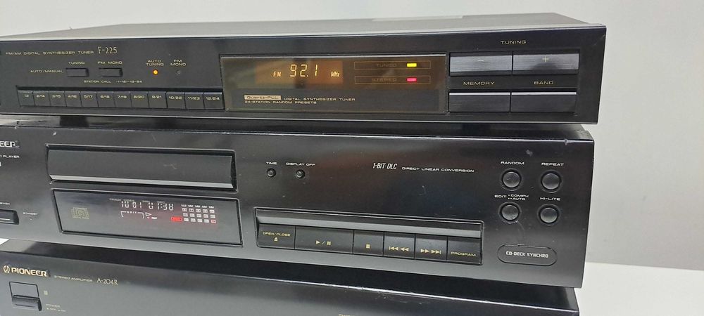 Amplificator Pioneer A-204R + CD PD-106 + F-225 Japan Linie 3 comp