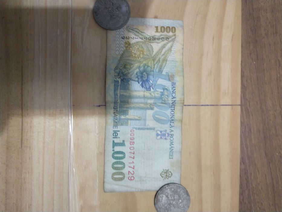 Vând monede și bancnote vechi