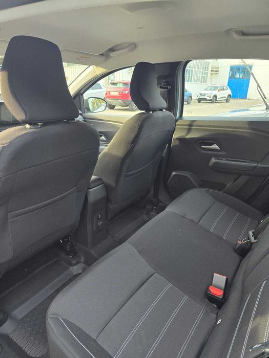 Închiriere masini ridesharing UBER-BOLT