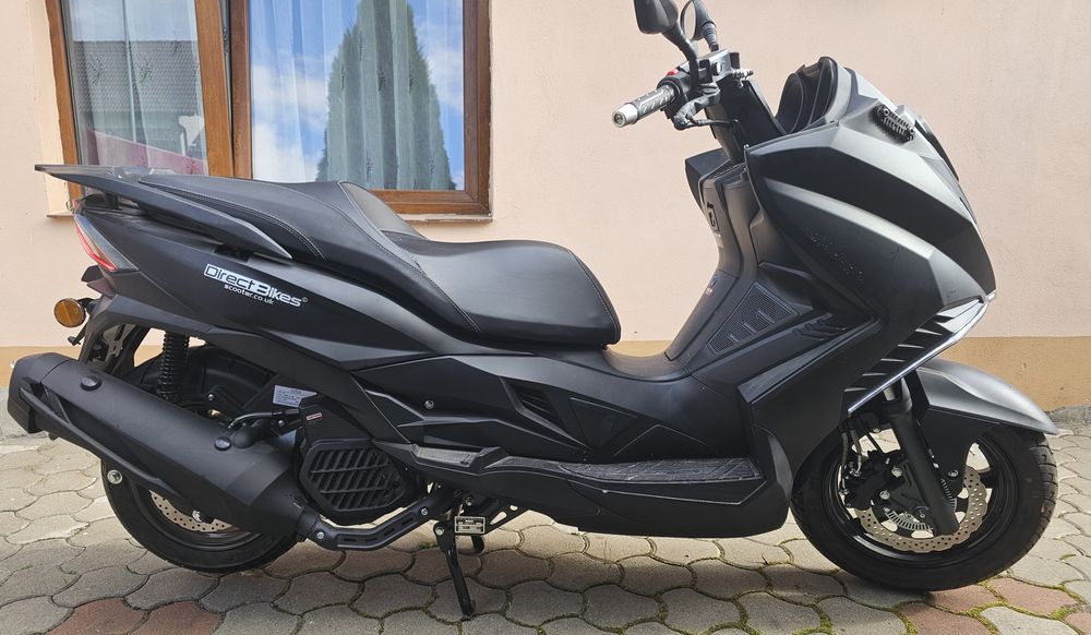 Scooter dirct bike