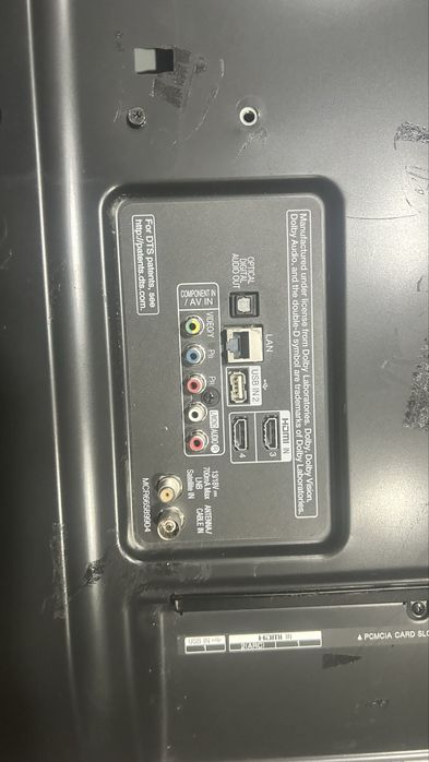 Продам телевизор на запчасти