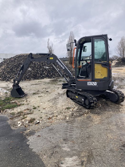 Багер мини верижен