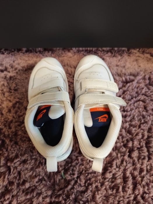 Adidasi Nike 27 copii