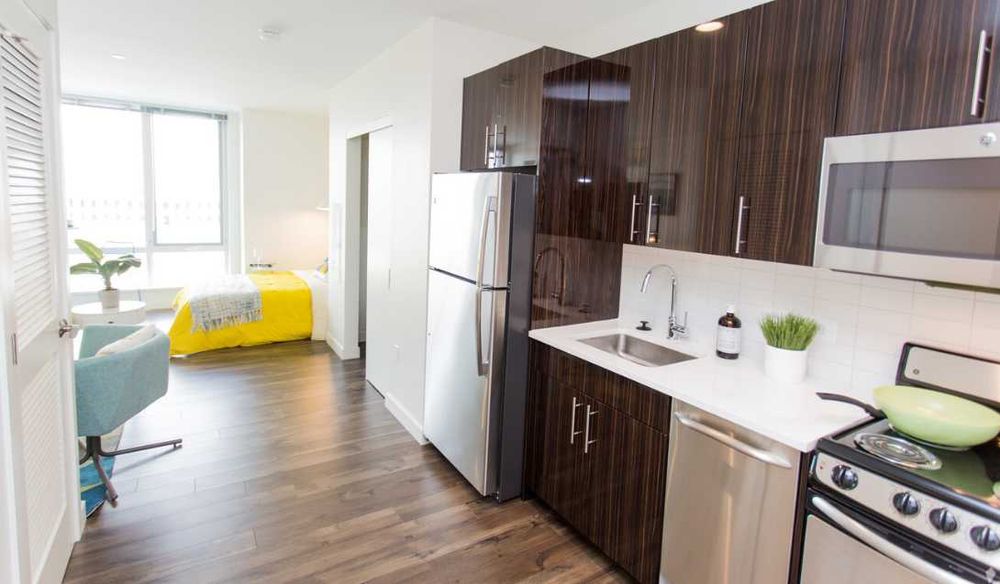 Дава се под наем Едностаен апартамент в Пловдив, Мараша - 45 кв.м за 153 € - Снимка #2