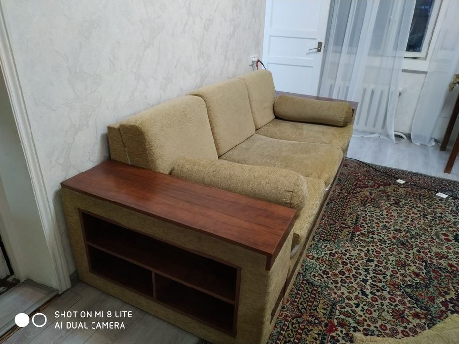 Срочно продается раскладной  диван.