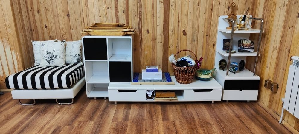 Продам уголок отдыха.