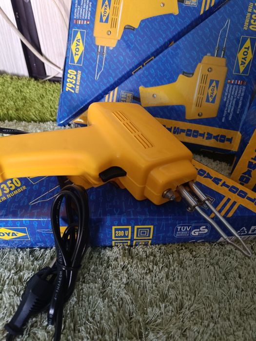 Pistol de lipit cu fludur