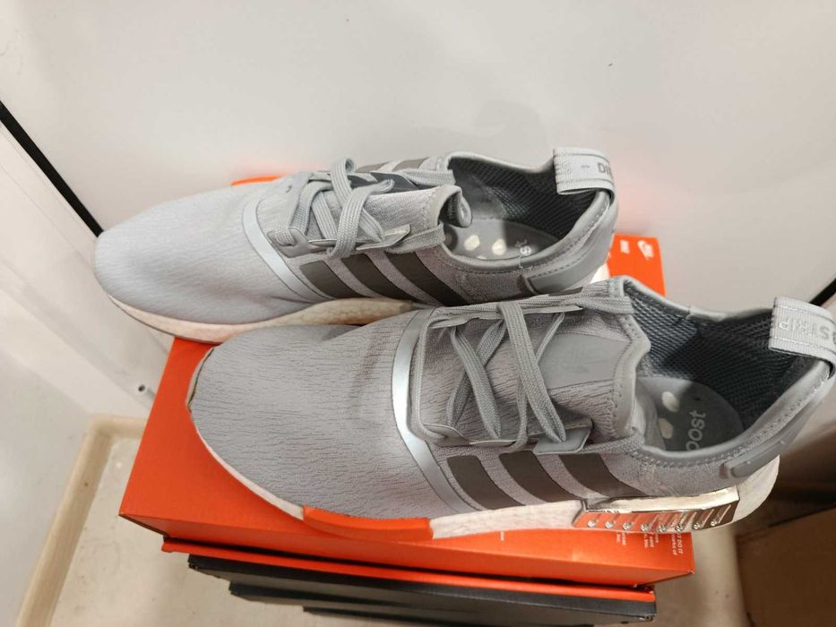 Adidas - номер 45 1/3 Оригинал Код 272